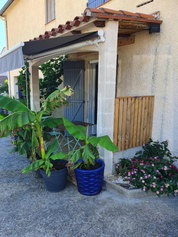 Appartamento T2 en rez de jardin de maison, avec piscine privée, draps et serviettes de toilette non fournis Argelès-sur-Mer Esterno foto